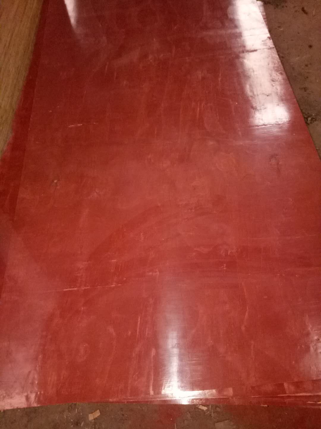 廠家直銷建筑模板，彩色瀝青專用鐵紅，色粉