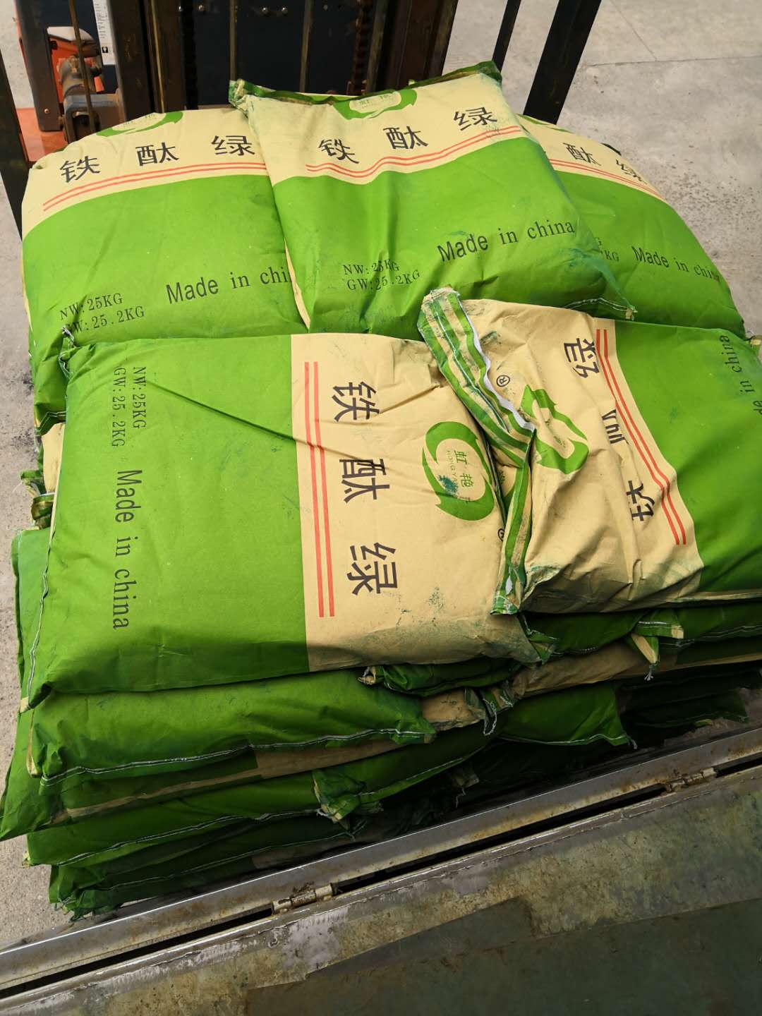 顏料綠，地坪綠，耐磨地坪，耐曬綠，氧化鐵綠，